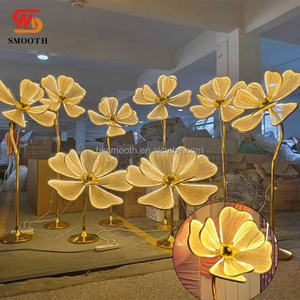 Support floral LED doré grand format pour événements de mariage, décoration de fond d'allée d'entrée, en promotion - Product Image 1