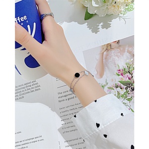 High Quality Black <b>Shell</b> Round Charms Double Layers Stainless Steel Gold Chain <b>Bracelet</b> for Women - Product Image 4