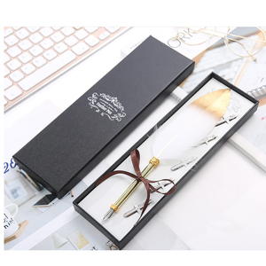 <span class=keywords><strong>Plume</strong></span> de dinde bleue teinte écologiquement pour <span class=keywords><strong>calligraphie</strong></span>, stylo-<span class=keywords><strong>plume</strong></span>, écriture, signature, cadeau, mariage, fête prénuptiale, vente en gros - Product Image 2