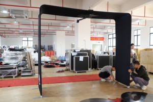 2025 Vente en gros Cabine photo 360 personnalisée pour <span class=keywords><strong>4</strong></span> personnes <span class=keywords><strong>Selfie</strong></span> à rotation automatique sans fil - Product Image 3
