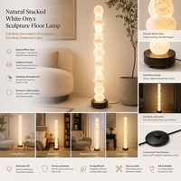 Lampe sur pied en onyx blanc naturel YH, colonne empilée, base en laiton, pierre d'albâtre, pour salon et hall à plafond haut