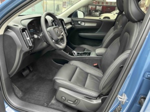 Volvo <span class=keywords><strong>XC40</strong></span> B4 4WD Edición Lujo Inteligente <span class=keywords><strong>2023</strong></span> - Product Image 3