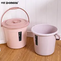 Fábrica de atacado barato pequeno grande balde balde de plástico com alça e tampa para venda