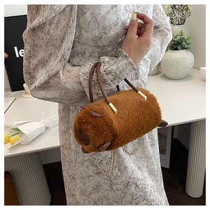 Novelty Furry Women's Bag Cute Ladies Cross Body Shoulder Bag New Arrival Fashion Animal Shape Plush <strong>Small</strong> <strong>Purses</strong> and Handbags - Product Image 4