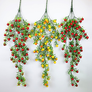 Fausse guirlande de baies rouges artificielles de noël, vigne de baies, baies d'hiver pour arbre de noël, fenêtre, porte suspendue, décor de vacances - Product Image 4