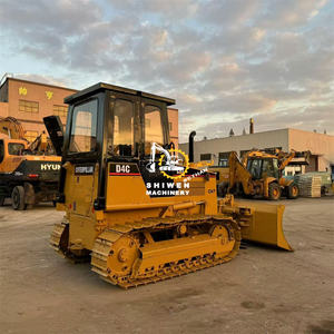 Miniexcavadora Usada Original Japonesa de Alta Calidad CAT D4C, Tamaño Pequeño para Áreas Estrechas, Limpieza de Terrenos, Motor Pequeño/Bomba - Product Image 5