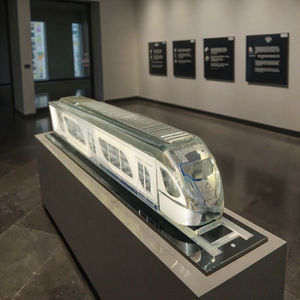 Souvenir de modèle de <span class=keywords><strong>train</strong></span> en cristal personnalisé, cadeau de locomotive haut de gamme gravé au laser 3D pour les affaires, la décoration et les récompenses - Product Image 2