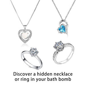 Gelembung fizza bentuk hati Valentine dengan perhiasan cincin kalung di dalam kejutan Fizzy Bath Bomb MSDS - Product Image 3