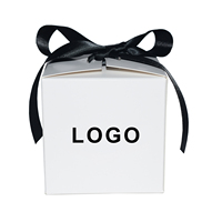 Schwarze Logo-Prägung Hochzeits-Süßigkeiten-Schokoladen-Snack-Gelee-Keks-Verpackung Maßgefertigte Weiße Kartonbox mit Schwarzen Schleifen