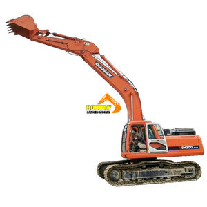 Excavatrice hydraulique d'occasion Doosan DH300lc-7 2018, moteur Volvo, machine sur chenilles, godet de 1,5 m, poids opérationnel de 30 tonnes, modèle principal - Product Image 1