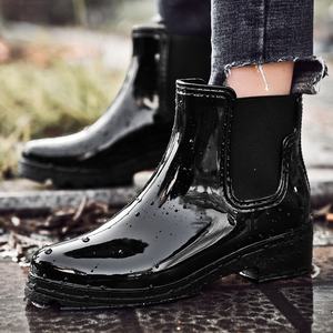 YL8558 haute qualité noir léger en gros imperméable à l'eau mode dames femmes PVC cheville chaussures de pluie bottes - Product Image 1