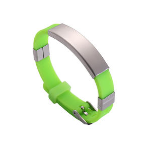 <span class=keywords><strong>Bracelet</strong></span> enfant personnalisé <span class=keywords><strong>Bracelet</strong></span> en silicone souple <span class=keywords><strong>de</strong></span> mode avec SOS Nom d'urgence et <span class=keywords><strong>numéro</strong></span> <span class=keywords><strong>de</strong></span> <span class=keywords><strong>téléphone</strong></span> Bijoux en acier inoxydable - Product Image 2