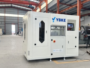 Centre d'usinage CNC 3 axes de haute précision pour le traitement des profilés de fenêtres en aluminium - Product Image 3