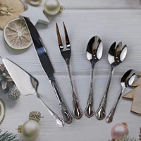Ensemble de couverts vintage en acier inoxydable gaufré, élégant, comprenant couteau, fourchette, cuillère et spatule à gâteau pour repas formels