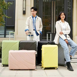 Set da Viaggio d'Affari 3 Pezzi in Materiale PP con Ruote a 360° °   Valigia da Cabina Silenziosa con Ruote, Grande Capacità e Chiusura a Combinazione - Product Image 2