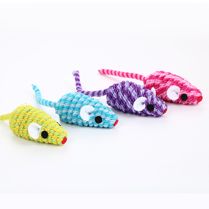 2026 Wholesale Eco-Friendly Rubber Band <b>Mouse</b> Cat Toy with Rattle - Product Image 1