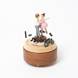 Caja de Música de Madera Moderna Personalizada para Parejas, Estilo Vintage, Doble Movimiento, Baile de Invitación, Artesanía en Madera, Cumpleaños, Aniversario - Product Image 2