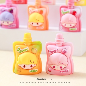 Mignon Dimoo DIY Plastique 1/12 Échelle Ornements De Bureau Diffusion En Direct <span class=keywords><strong>Sac</strong></span> Aveugle avec Sucer Gelée pour 7-12y Mystery Boxes - Product Image 2