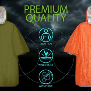 Poncho Impermeable y Transpirable de Lámina de Aluminio para Supervivencia, Chubasquero Térmico para Senderismo y Montañismo al Aire Libre - Portátil y Desechable - Product Image 2