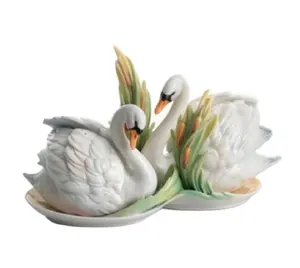 ceramic Porcelain Swan Lake Shaker Set Salt and Pepper