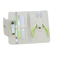 Kit de coupe-cuticules et coupe-ongles en acier inoxydable, pince à cuticules, repousse-cuticules, lime à ongles, étui en cuir haut de gamme, outils de manucure complets