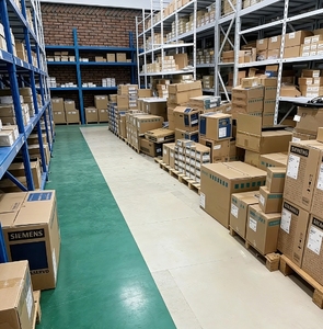 Stock <span class=keywords><strong>Ecma</strong></span>-<span class=keywords><strong>c10401es</strong></span> 100w Mot-i-3232=2k4wbr1-5 Plc - Product Image 2
