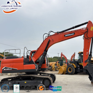 Excavatrice sur chenilles Doosan DX225 d'occasion en bon état, moteur, boîte de vitesses, pompe, historique de maintenance complet, prêt pour une expédition immédiate - Product Image 1