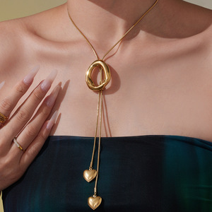 Uzun düzensiz şekilli dairesel çekme kalp şeklinde püskül kazak zinciri tasarımı çok yönlü paslanmaz çelik kolye - Product Image 3