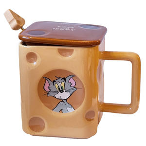 Mug en céramique Tom et Jerry avec couvercle et cuillère, design fromage, tasse mignonne de dessin animé pour cadeau - Product Image 4