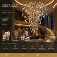Lampadario in Vetro Colorato Personalizzato per Lobby di Hotel, Grande Lampada a Sospensione Cubica con Cavi in Acciaio Inox per Villa e Hotel