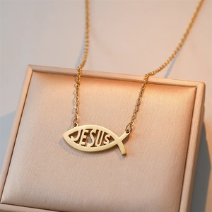 Colares de Pingente de Joias de Moda em Aço Inoxidável Banhado a Ouro à Prova d'Água com Tema Religioso Cristão de Peixe Jesus para Mulheres e Homens Atacado - Product Image 2
