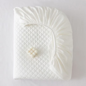 Funda de colchón acolchada de algodón, colchoneta blanca transpirable lavable a máquina para el hogar, para todas las estaciones, estilo minimalista para adultos - Product Image 1