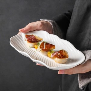 จานขนมรูปใบไม้เซรามิกดีไซน์ทันสมัยสำหรับโรงแรมอุปกรณ์รับประทานอาหารปลาซูชิเค้กขนมหวานบาร์บีคิว - Product Image 4