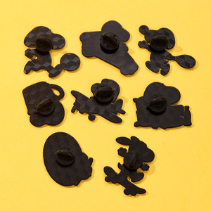 Yini <span class=keywords><strong>Snoopy</strong></span> lấy cảm hứng từ hợp kim kẽm men pins-UV in sôi động Phù Hiệu phim hoạt hình, bền sưu tầm Món quà lý tưởng & trang phục phụ kiện - Product Image 4
