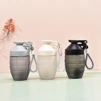 Bouteille d'eau sport ananas 600 ml grande capacité, gourde universelle d'été pour étudiants