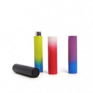 Flacon vaporisateur de parfum rechargeable en aluminium avec logo personnalisé pour rafraîchisseur d'haleine et blanchiment des dents, format voyage - Product Image 4