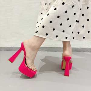 ลดราคาสุดฮอต ซัมเมอร์ 2024 รองเท้าส้นสูงแบบใส สายไขว้ ดีไซน์เซ็กซี่ ส้นหนา - Product Image 3