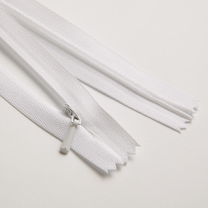 Sbs Alta Calidad 3 #   Cremallera de Nylon con Borde Invisible, Cadena Larga, Cierre Automático Deslizante, Extremo Cerrado/Abierto para Bolsos, Prendas y Jeans - Product Image 4