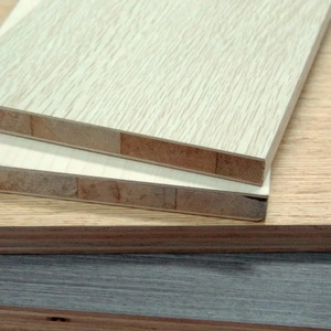 18mm Matt hoặc bóng Trắng melamine khối Hội Đồng Quản trị/blockboard tủ bếp thông lõi melamine phải đối mặt với veneered blockboards - Product Image 4