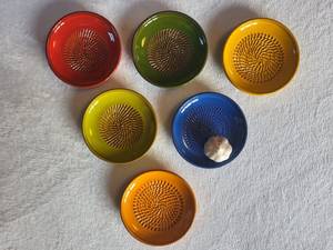 Râpe à ail en poterie espagnole Râpe à gingembre Assiette en céramique verte - Product Image 3