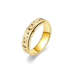 Anello Antistress Girevole a Stella e Luna, in Acciaio al Titanio Placcato Oro 18K, per Uomo e Donna - Product Image 3