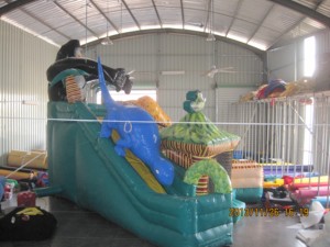 บ้านลมเป่าลมรูปกอริลลาพร้อมสไลเดอร์ ผลิตจาก PVC เป็นมิตรกับสิ่งแวดล้อม รับน้ำหนักได้ 500 กก. สำหรับเด็ก ใช้ในสวนสนุกในเมืองหรือเชิงพาณิชย์ - Product Image 3
