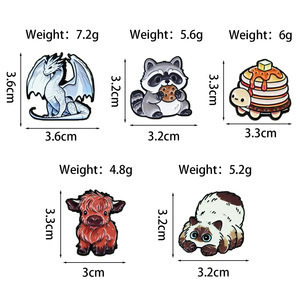 Broche de Metal con Diseño de Guantejo de Dibujos Animados Comiendo una Galleta, Insignia de Metal de Animal Adorable, Accesorio para Ropa y Mochila, En Stock - Product Image 4