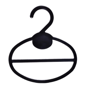 Nhà Máy Trực Tiếp Cross Stitch Treo Nhựa Quần Áo Móc Áo Màu Đen Vòng Khăn Và Khăn Móc Áo - Product Image 1