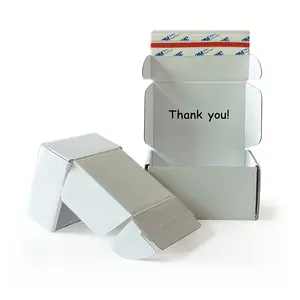 ייצור קופסת קרטון לבנה כבדה נמוכה moq מבריק משלוח תיבת מסחר אלקטרוני אקולוגי תיבת דואר נייר גלי סיטונאי