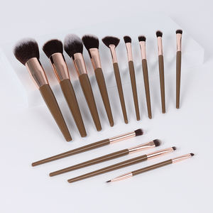 Juego de 13 Brochas de Maquillaje YUEXIU para Principiantes, de Pelo Sintético con Mango de Plástico, para Sombras de Ojos, Delineador, Sombras de Nariz, Puntos, Brillo Labial - Product Image 3