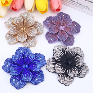 Applique en tissu 3D faite à la main avec des fleurs scintillantes et des strass en diamant pour robe de femme - Accessoires de mode DIY - Product Image 3