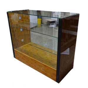 Vitrina de Exhibición de Vidrio con Puerta Corredera para Tienda Minorista de 48 Pulgadas, Vitrina para Joyería con Estantes Ajustables - Product Image 3