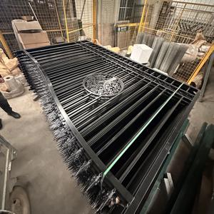 <span class=keywords><strong>ประตู</strong></span>รั้วเหล็กดัดชุบสังกะสีคุณภาพสูง ทันสมัย ทนทาน สำหรับบ้านพักอาศัย พร้อมดีไซน์รักษ์โลก - Product Image 1