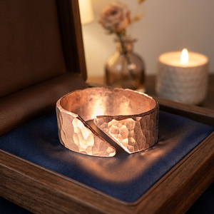 Anillo de Cobre Curativo para el Equilibrio Energético, Anillo de Cobre Martillado de Lujo para la Salud, Anillo de Cobre Puro Martillado - Product Image 1